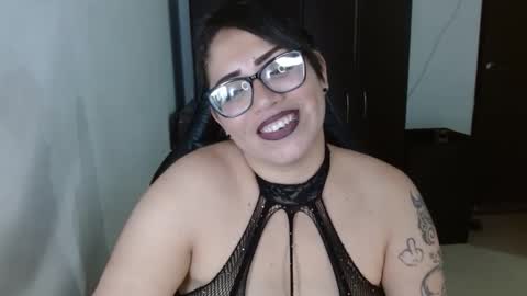 Natasha Smithe  online show from May 2026 01:11:02 AM