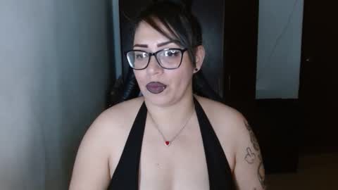 Natasha Smithe  online show from May 2026 12:18:02 AM