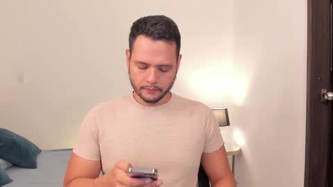 Snapshot of nate_ocean chatting on December 2024 02:27:01 PM Nate Ocean online show from December 2024 02:27:01 PM