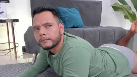 Snapshot of nate_ocean chatting on February 2025 11:04:01 PM Nate Ocean online show from February 2025 11:04:01 PM