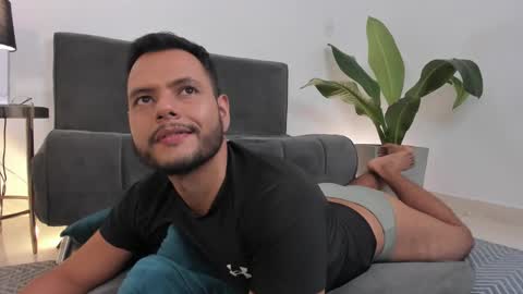 Snapshot of nate_ocean chatting on March 2025 08:49:01 PM Nate Ocean online show from March 2025 08:49:01 PM