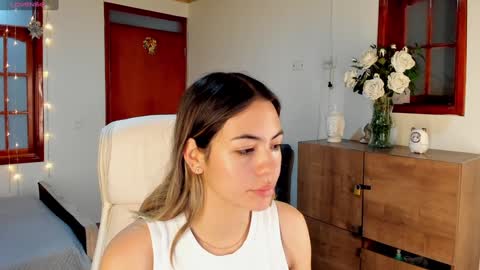 Snapshot of nathaaly_sky chatting on January 2025 10:48:02 AM nathaly sky online show from January 2025 10:48:02 AM