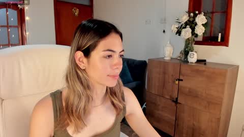 Snapshot of nathaaly_sky chatting on January 2025 10:44:01 AM nathaly sky online show from January 2025 10:44:01 AM