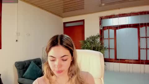Snapshot of nathaaly_sky chatting on February 2025 10:34:01 AM nathaly sky online show from February 2025 10:34:01 AM
