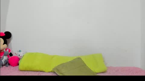 Nathalia online show from April 2026 04:04:01 AM