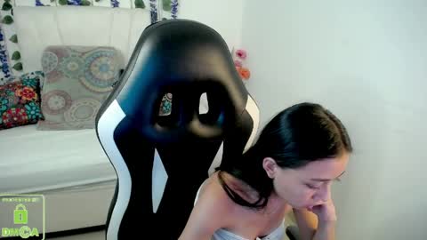 nathaliasweet_1_ online show from April 2026 04:11:01 PM