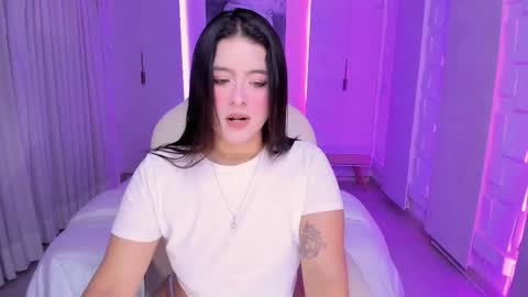 NATHALIE online show from October 2025 11:11:02 AM