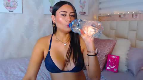 Nathalie Rose online show from November 2025 08:46:02 AM