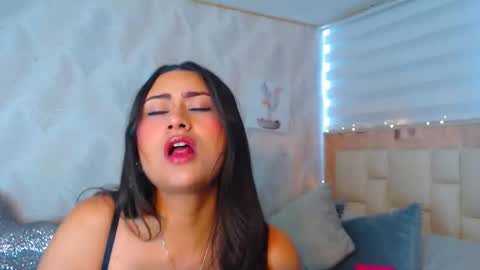 Snapshot of nathalierose_1 chatting on March 2026 01:24:01 PM Nathalie Rose online show from March 2026 01:24:01 PM