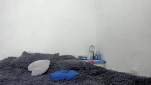 Nathaly online show from September 2025 08:01:02 PM