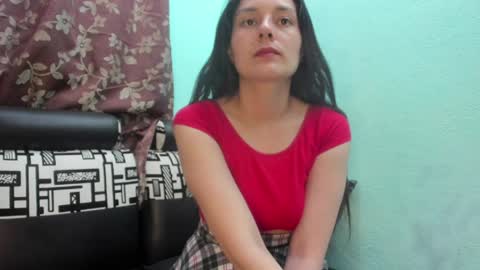 Nathaly online show from April 2026 07:33:02 PM