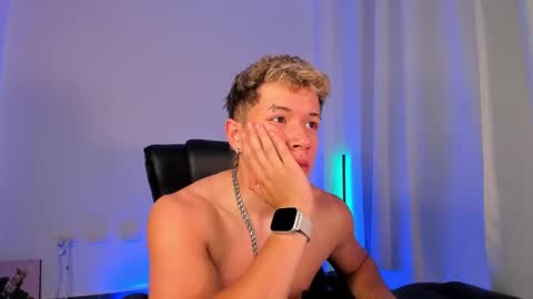 Nathan online show from November 2025 08:08:01 PM