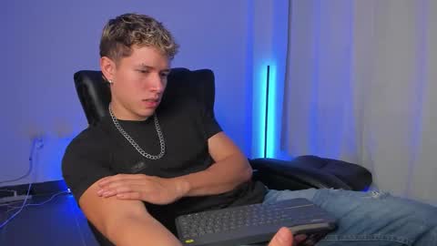 Nathan online show from December 2025 05:20:01 PM