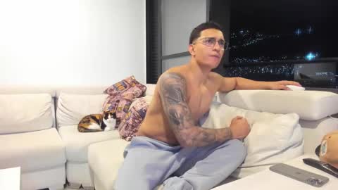 Snapshot of nathan_gross chatting on February 2026 01:33:01 AM nathan_gross online show from February 2026 01:33:01 AM