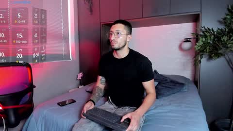 Snapshot of nathan_rivers chatting on January 2025 12:58:02 PM nathan_rivers online show from January 2025 12:58:02 PM