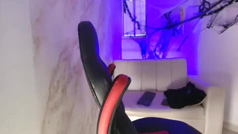 Snapshot of nathan_shimmer chatting on October 2025 01:01:02 PM nathan_shimmer online show from October 2025 01:01:02 PM