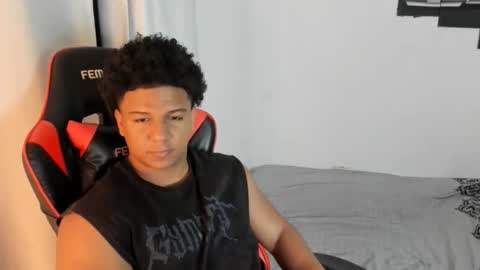 Snapshot of nathan_yess chatting on December 2025 01:33:02 AM Nathan online show from December 2025 01:33:02 AM