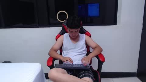 Snapshot of nathanbrookss chatting on December 2025 06:34:02 PM NathanBrooks online show from December 2025 06:34:02 PM