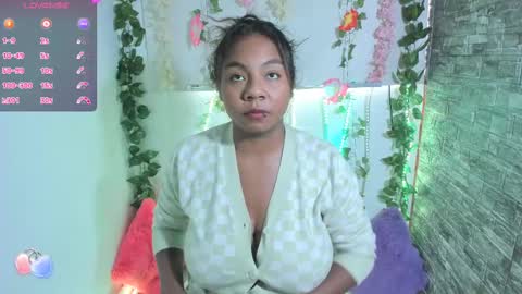 Snapshot of nathasha_jhonsom_ chatting on September 2025 10:15:02 PM Naty online show from September 2025 10:15:02 PM