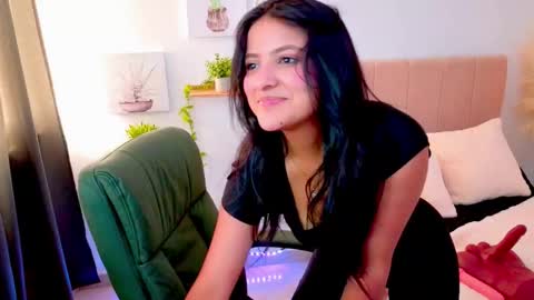 nathi_medusa online show from October 2025 05:35:01 PM