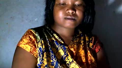 Snapshot of nathy02 chatting on October 2025 05:52:01 AM Nathy online show from October 2025 05:52:01 AM