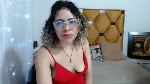 Snapshot of nathy_voyeur chatting on March 2026 06:17:02 AM nathy_voyeur online show from March 2026 06:17:02 AM