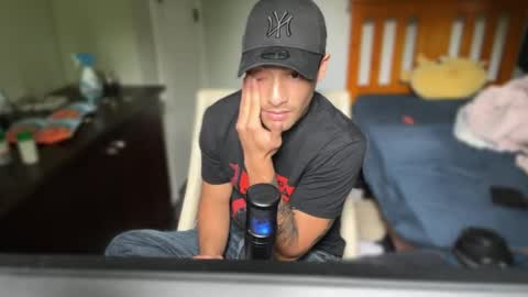 Snapshot of native_boy2 chatting on February 2026 01:28:01 AM native_boy2 online show from February 2026 01:28:01 AM