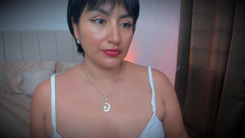 Nathalie online show from March 2026 07:04:02 PM