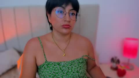 Nathalie online show from April 2026 08:06:02 PM