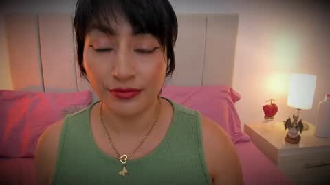 Nathalie online show from April 2026 07:38:02 PM