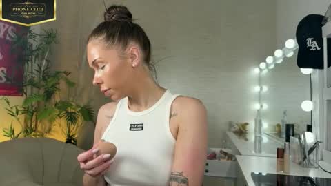 NATTY FIERROS online show from May 2026 10:42:02 AM