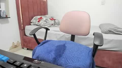 Andrea  online show from October 2025 06:12:02 AM