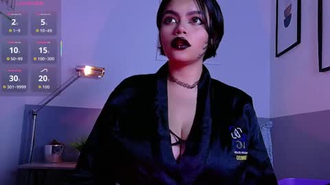 Snapshot of naturaltitss_ chatting on October 2025 07:36:02 PM Gwen online show from October 2025 07:36:02 PM