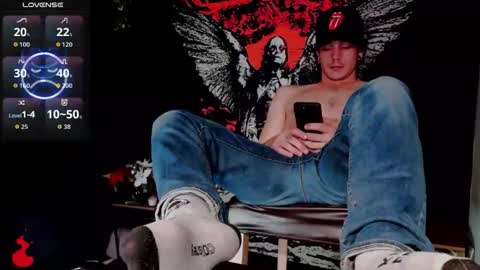 Snapshot of naturesbest951 chatting on November 2025 05:17:01 AM NATURESBEST online show from November 2025 05:17:01 AM