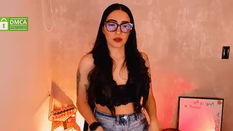Snapshot of natval_ chatting on December 2024 11:07:02 AM Natalia Valeria online show from December 2024 11:07:02 AM