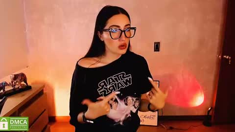 Snapshot of natval_ chatting on December 2024 11:07:01 AM Natalia Valeria online show from December 2024 11:07:01 AM