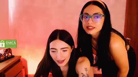 Snapshot of natval_ chatting on December 2024 01:11:02 PM Natalia Valeria online show from December 2024 01:11:02 PM