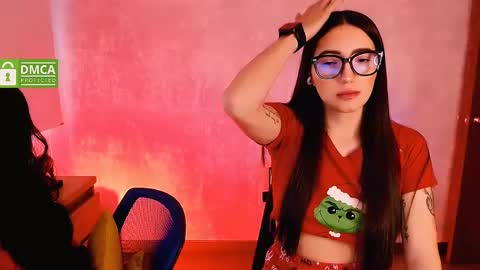 Snapshot of natval_ chatting on December 2024 11:22:02 AM Natalia Valeria online show from December 2024 11:22:02 AM