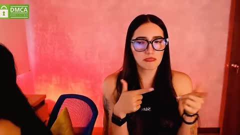 Snapshot of natval_ chatting on January 2025 11:26:02 AM Natalia Valeria online show from January 2025 11:26:02 AM