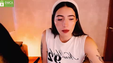 Snapshot of natval_ chatting on January 2025 11:25:01 AM Natalia Valeria online show from January 2025 11:25:01 AM
