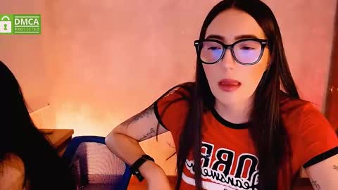 Snapshot of natval_ chatting on January 2025 11:01:02 AM Natalia Valeria online show from January 2025 11:01:02 AM