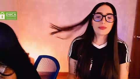 Snapshot of natval_ chatting on January 2025 11:04:02 AM Natalia Valeria online show from January 2025 11:04:02 AM