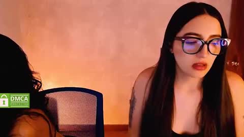 Snapshot of natval_ chatting on February 2025 08:13:01 PM Natalia Valeria online show from February 2025 08:13:01 PM