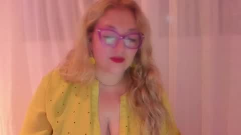 Snapshot of naty__mature_ chatting on September 2025 01:40:02 AM Nataly online show from September 2025 01:40:02 AM