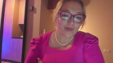 Snapshot of naty__mature_ chatting on September 2025 02:03:02 AM Nataly online show from September 2025 02:03:02 AM