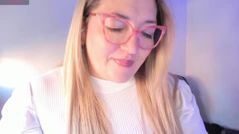 Nataly online show from March 2026 05:13:02 PM