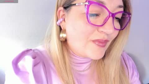 Nataly online show from May 2026 05:32:02 PM