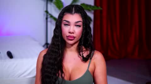 Naty online show from October 2025 09:07:02 AM