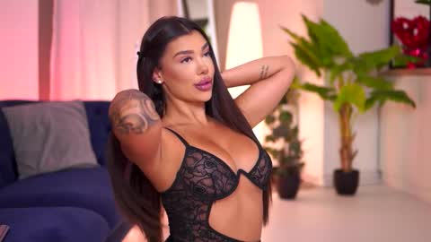 Naty online show from January 2026 07:51:02 PM