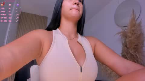 Naty Ferrer online show from September 2025 10:53:02 AM